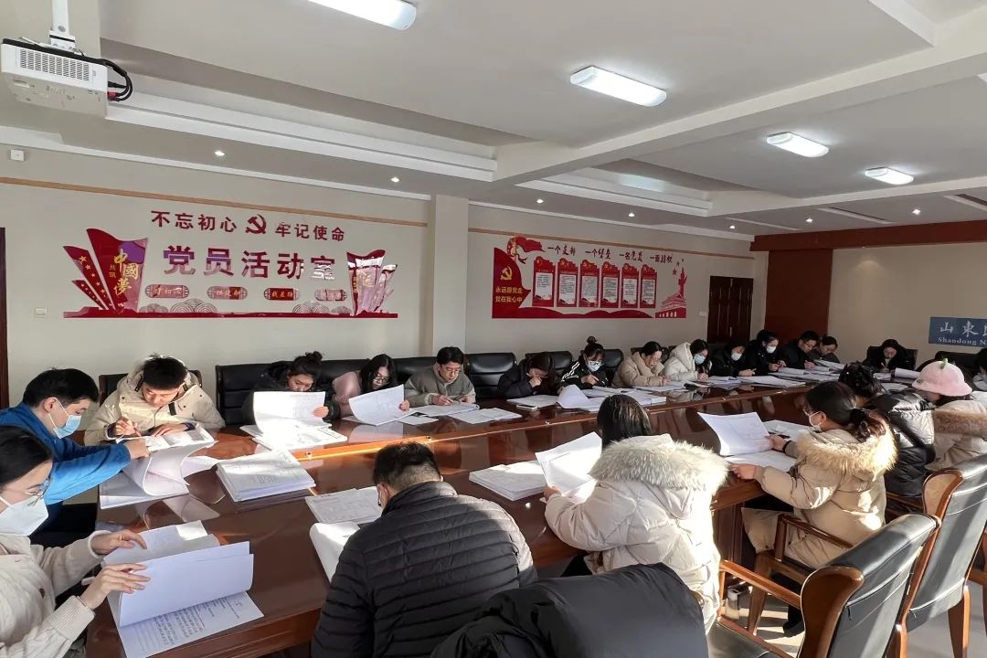 山东民族技师学院批改月考考试试卷