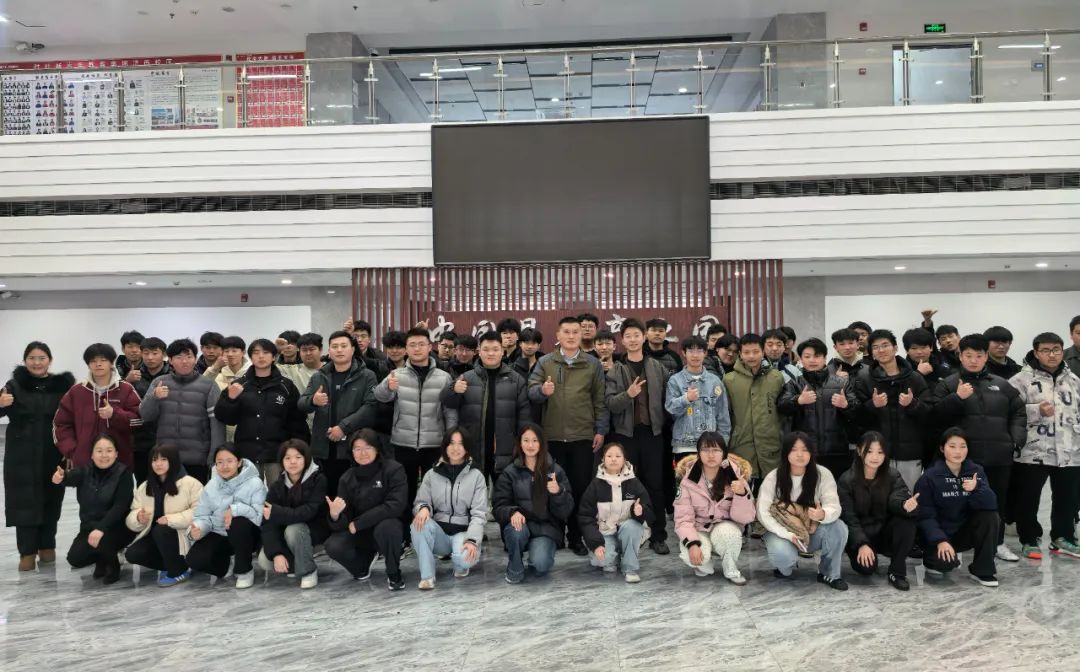 山东民族技师学院与中航通飞控股集团开展无人机操作技术学习课程
