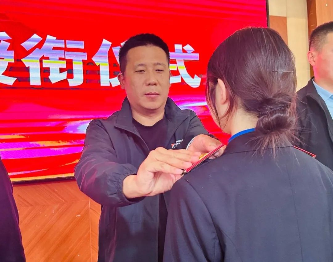 山东民族技师学院轨道交通学院秋季学生授衔