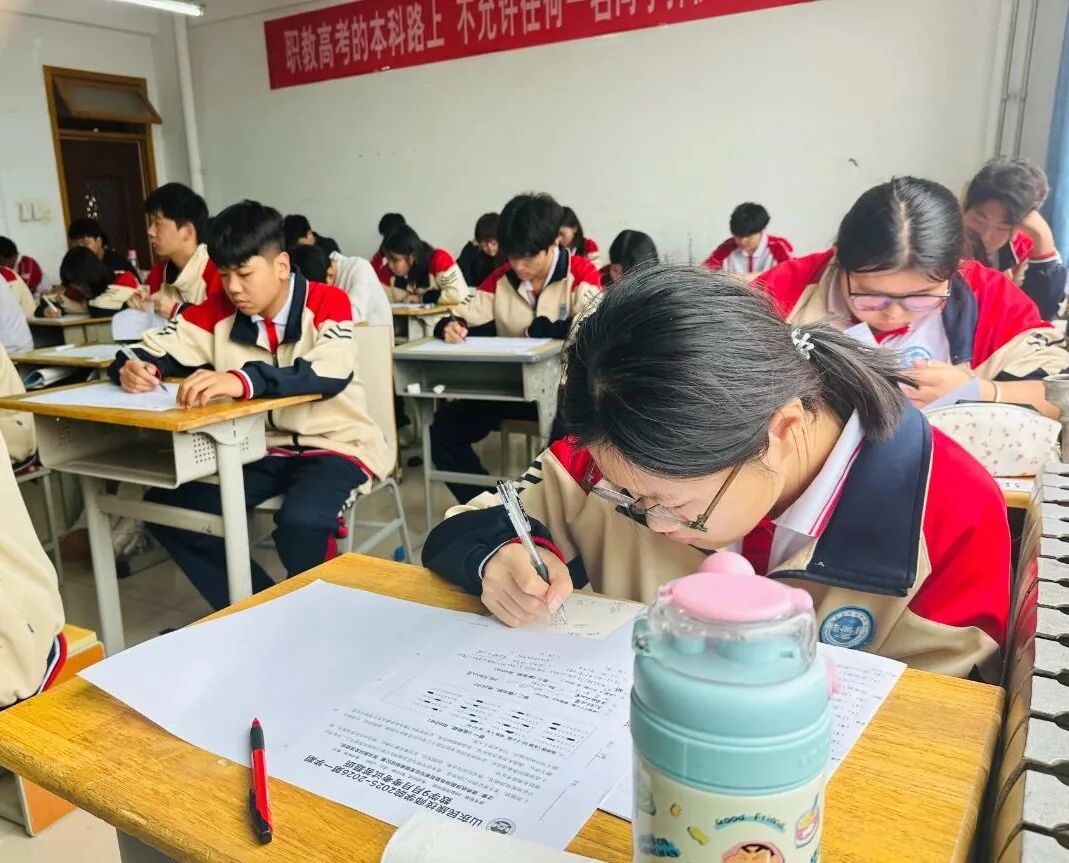 笃行向未来 月考谱新篇 | 山东民族技师学院月考进行时